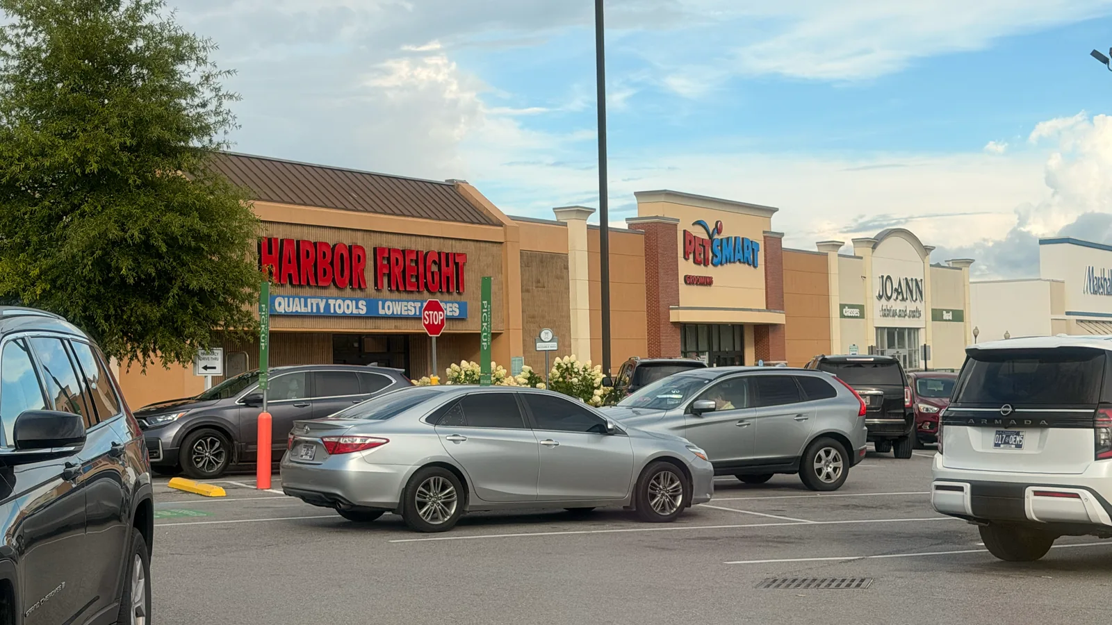 Harbor Freight Tools storefront at Northgate Mall in Tullahoma, Tennessee